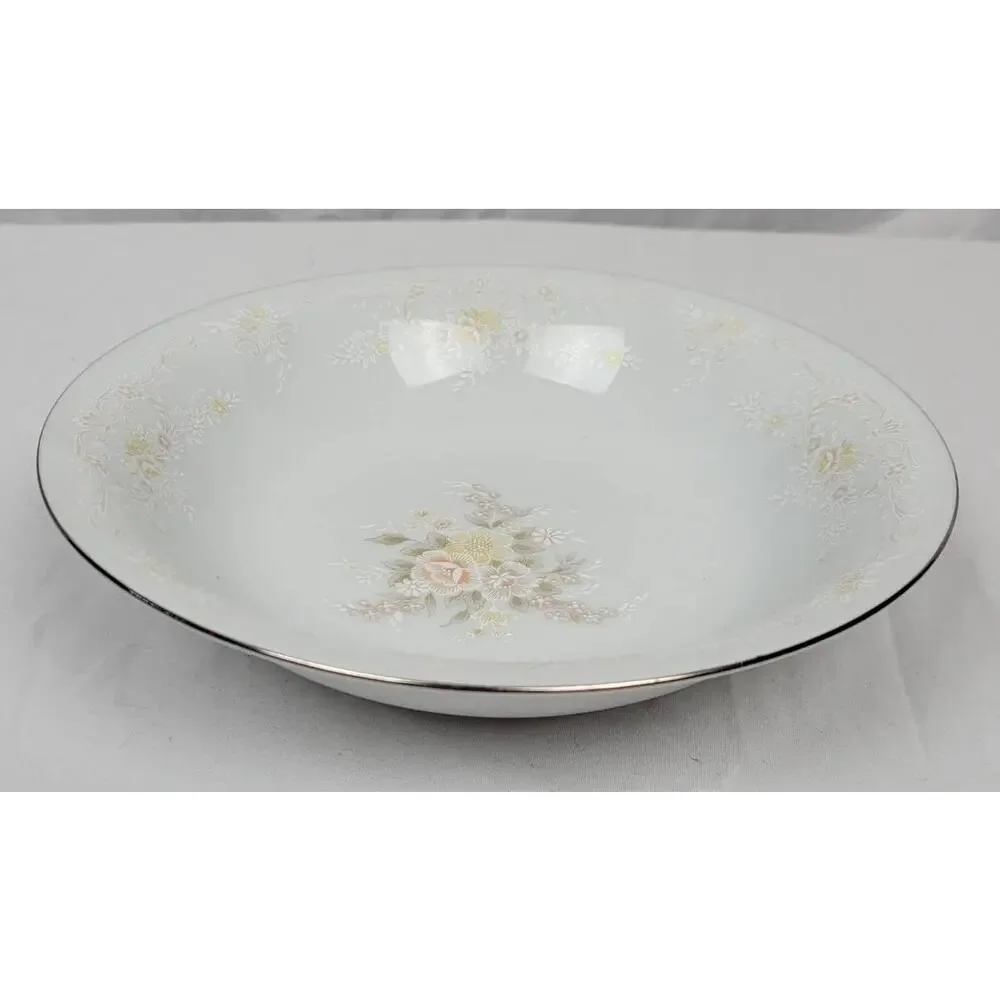 Crescent Fine China Jie Pai Bowl Painted Golden Flowers and Accents